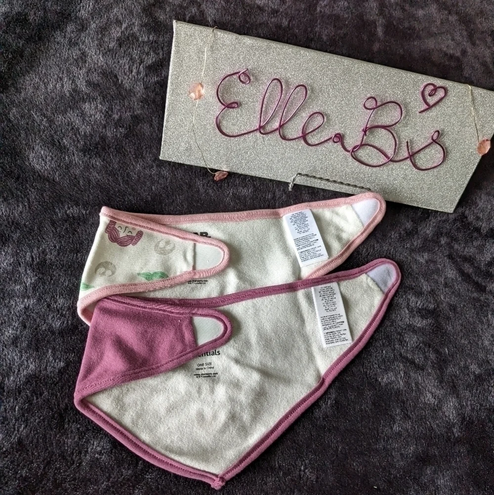 2 Pack Star Wars Baby Bibs